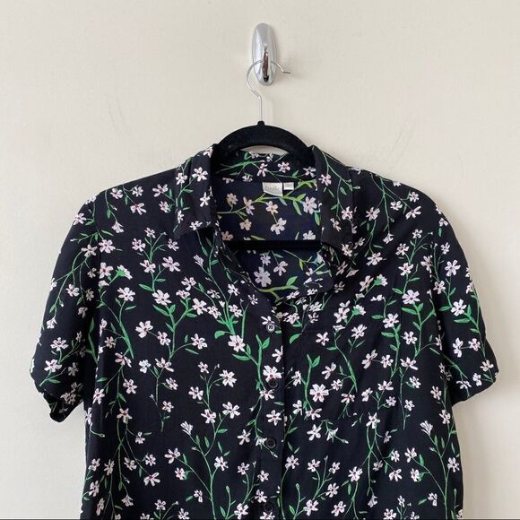 Twik-floral Short Top Button Down Short Sleeve Blouse (Medium) - Picture 4 of 8